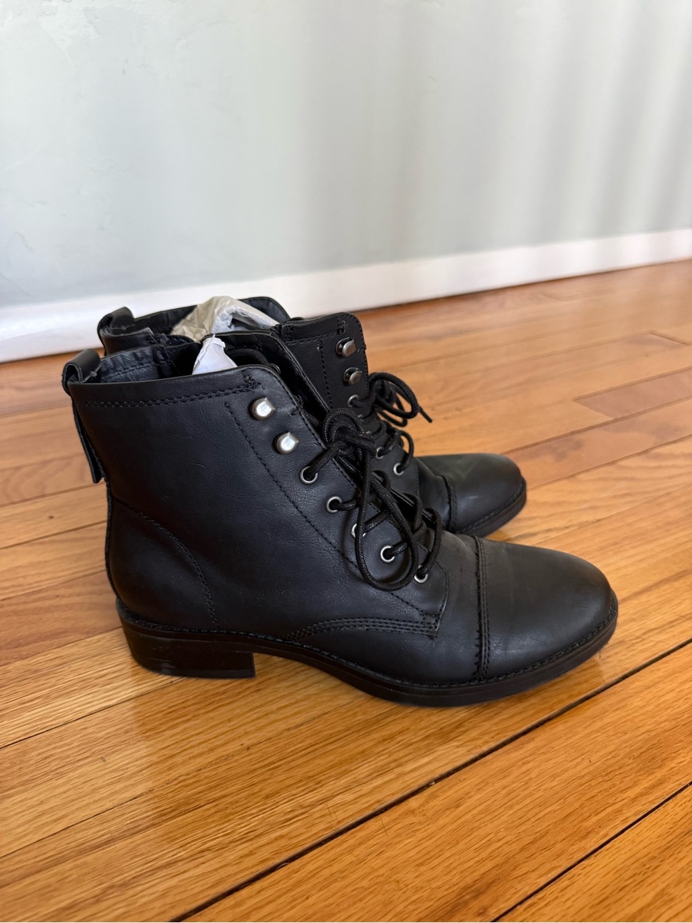 Madden Girl 7.5 Black Lace-Up Ankle Boots
